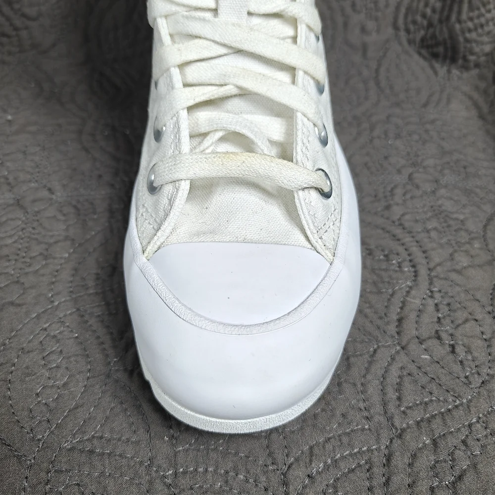 Converse Chuck Taylor All Star High Lugged White Platform Women's Size 5